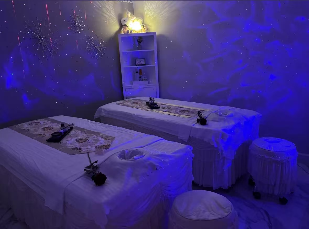 Sakura Spa treatment room